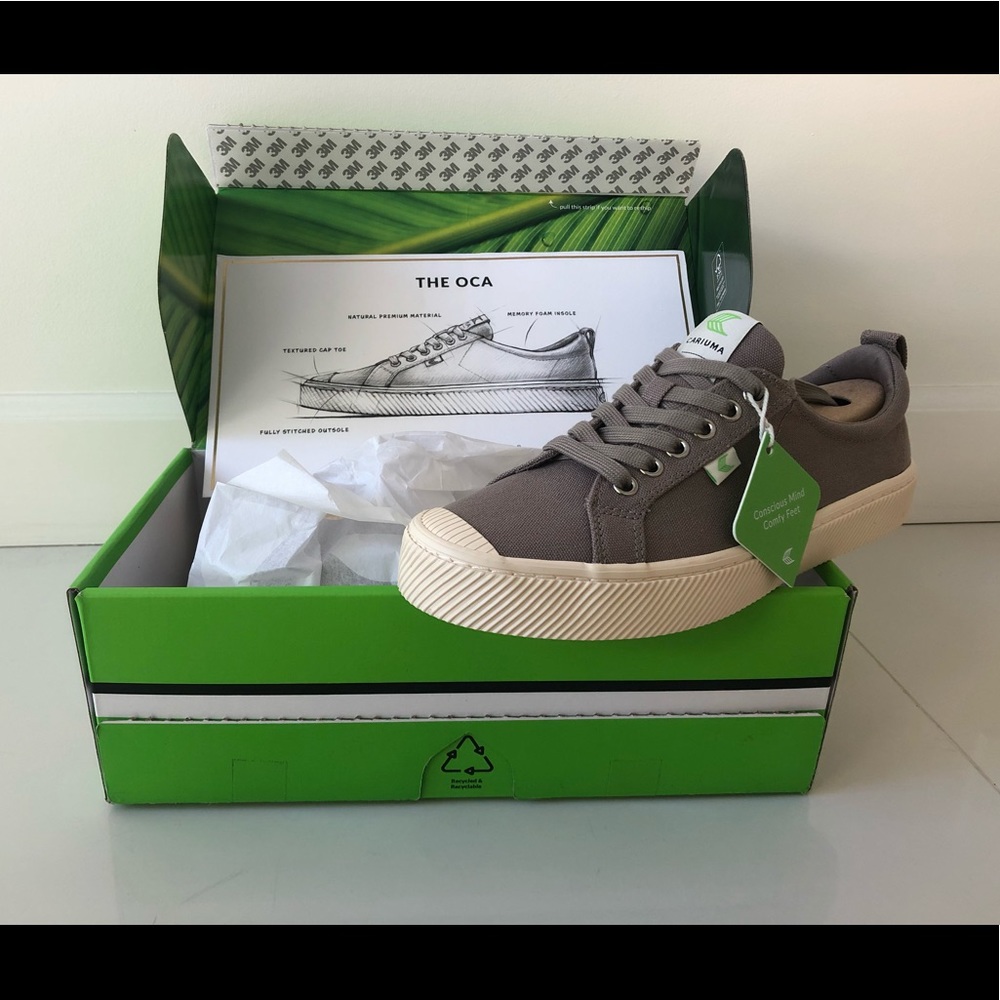 NWT Cariuma Gray Sneakers size 9.5